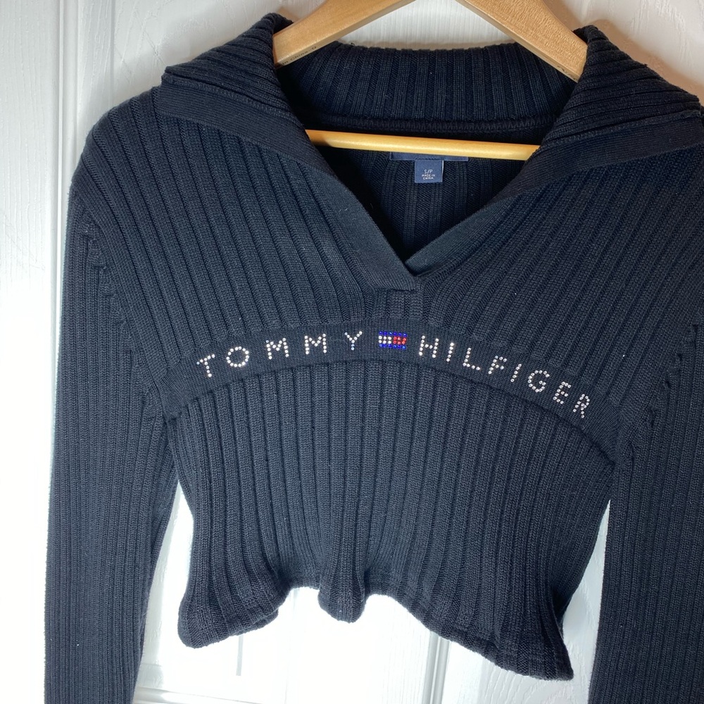 sold***Vintage Tommy Hilfiger Cropped Sweater - Picture 4 of 7